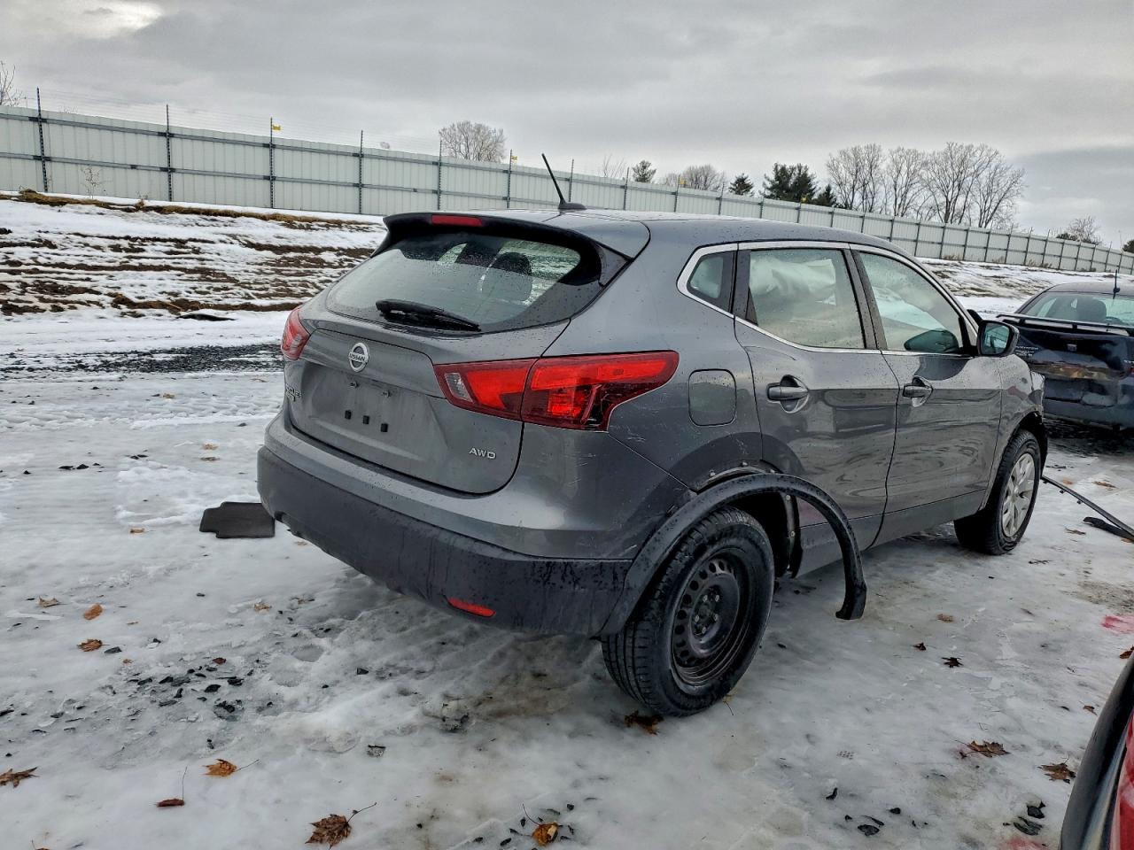 2019 NISSAN ROGUE SPORT S photo 3
