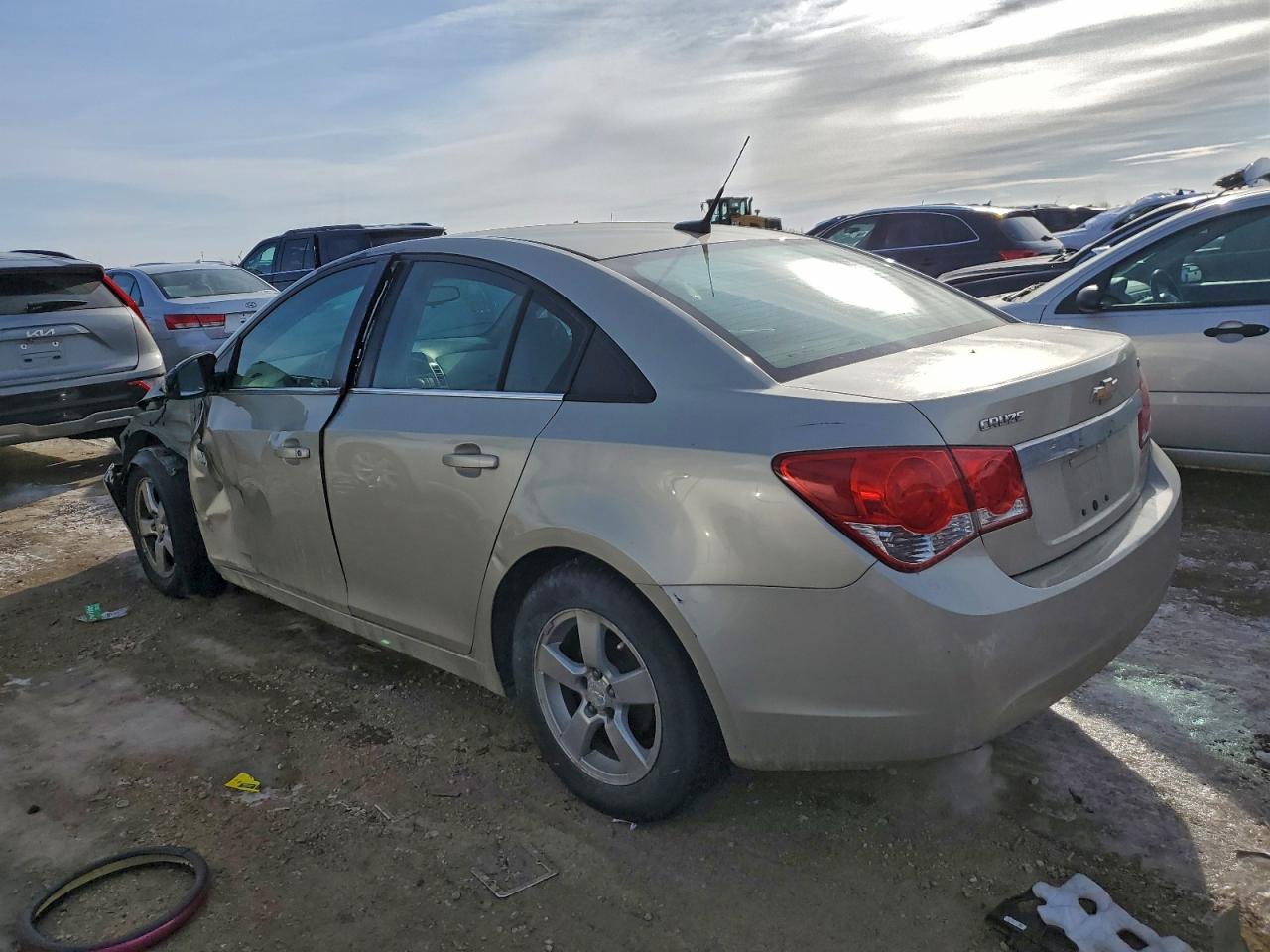 2014 CHEVROLET CRUZE LT photo 2