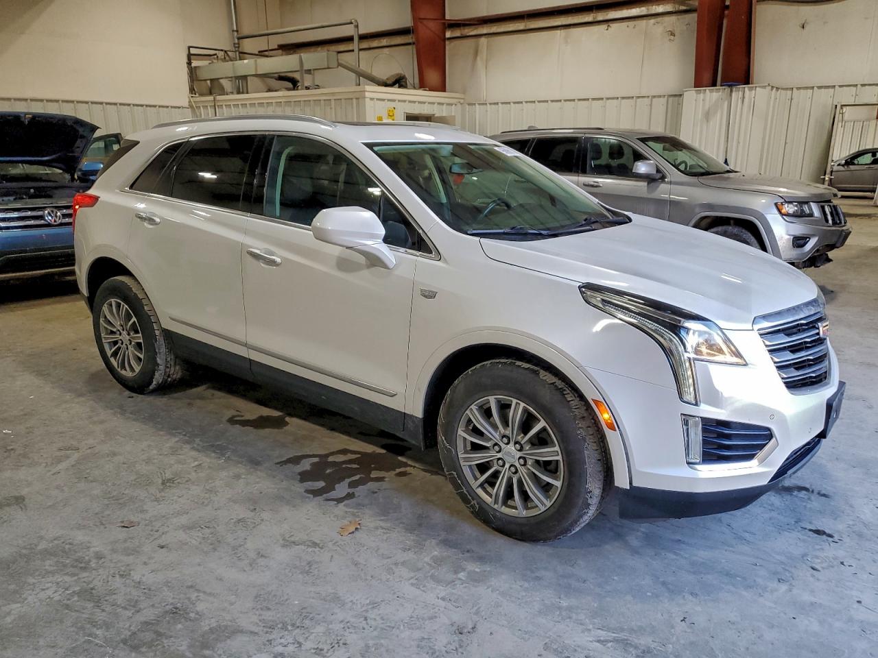 2017 CADILLAC XT5 LUXURY photo 7