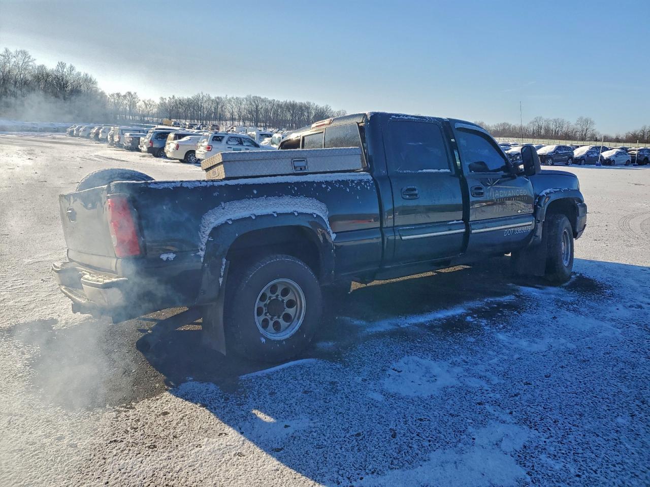 2004 CHEVROLET SILVERADO K2500 HEAVY DUTY photo 3