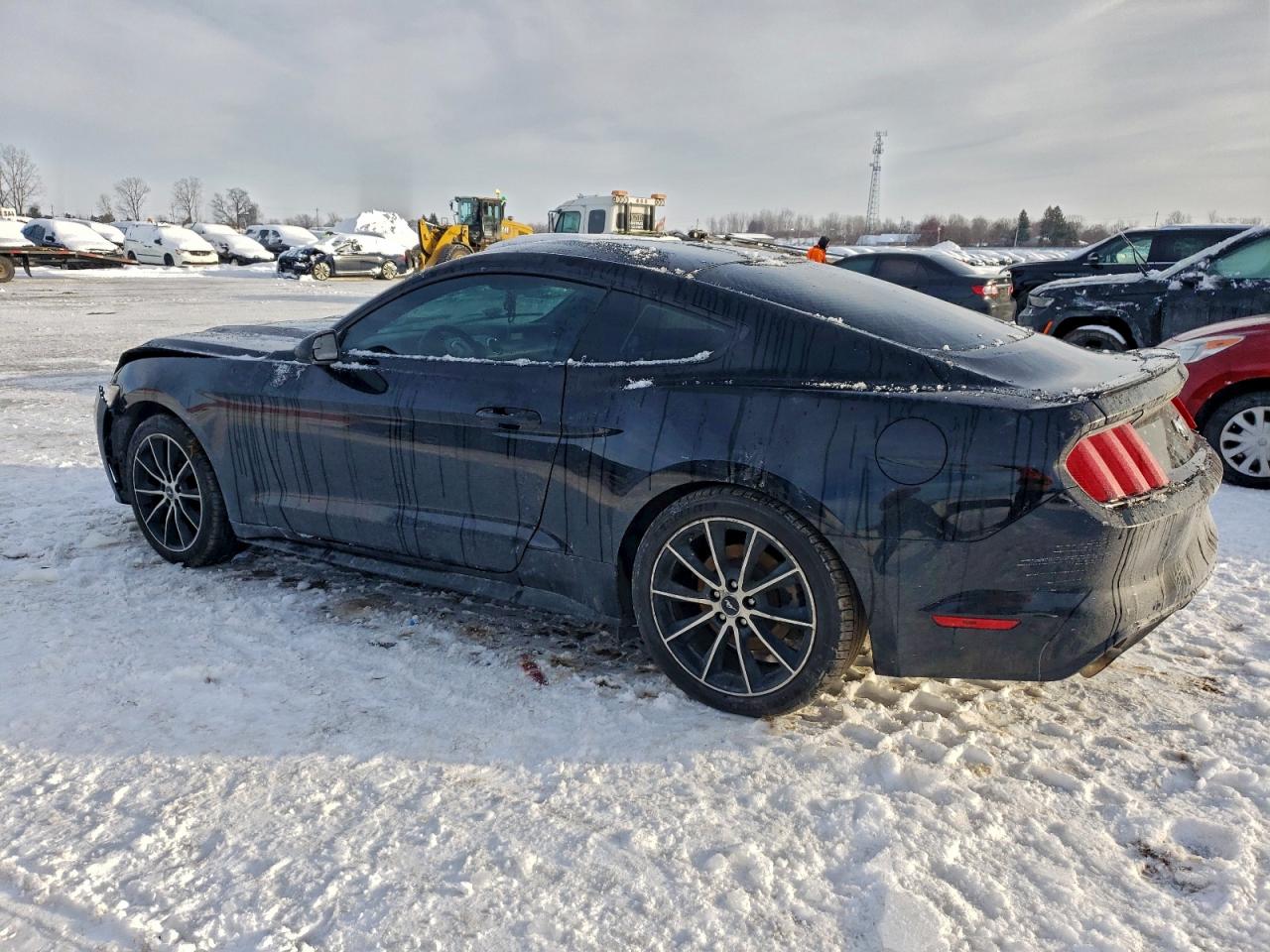 2017 FORD MUSTANG photo 3