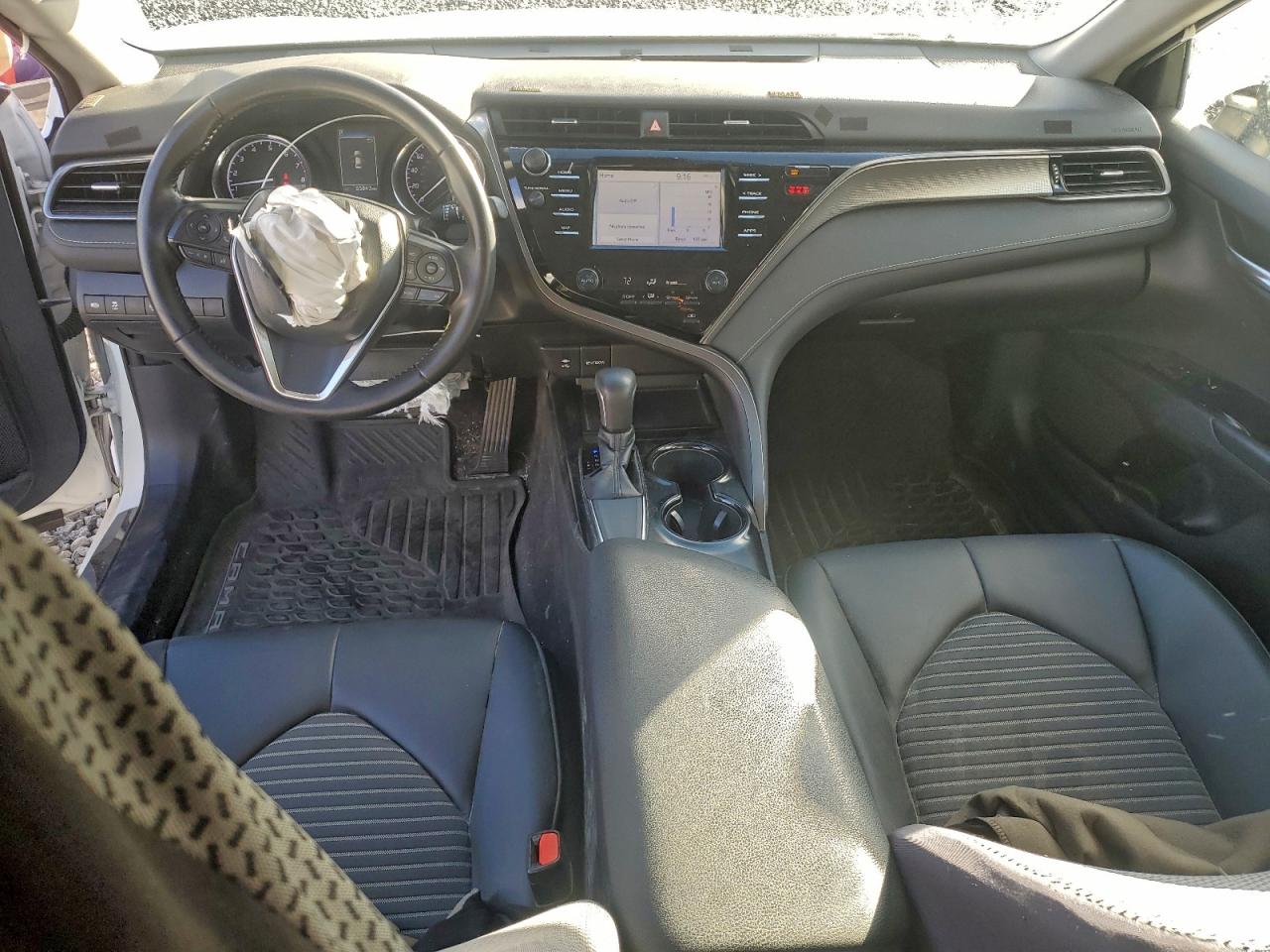 2019 TOYOTA CAMRY L photo 8