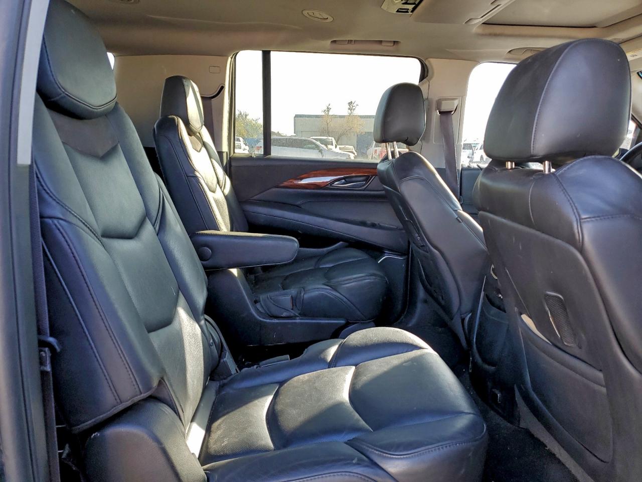 2015 CADILLAC ESCALADE ESV LUXURY photo 11