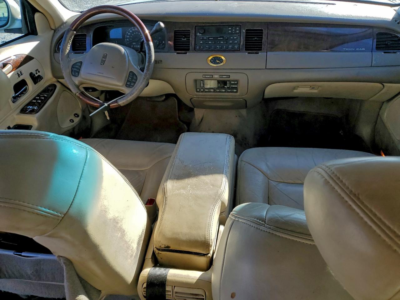 2000 LINCOLN TOWN CAR CARTIER photo 8