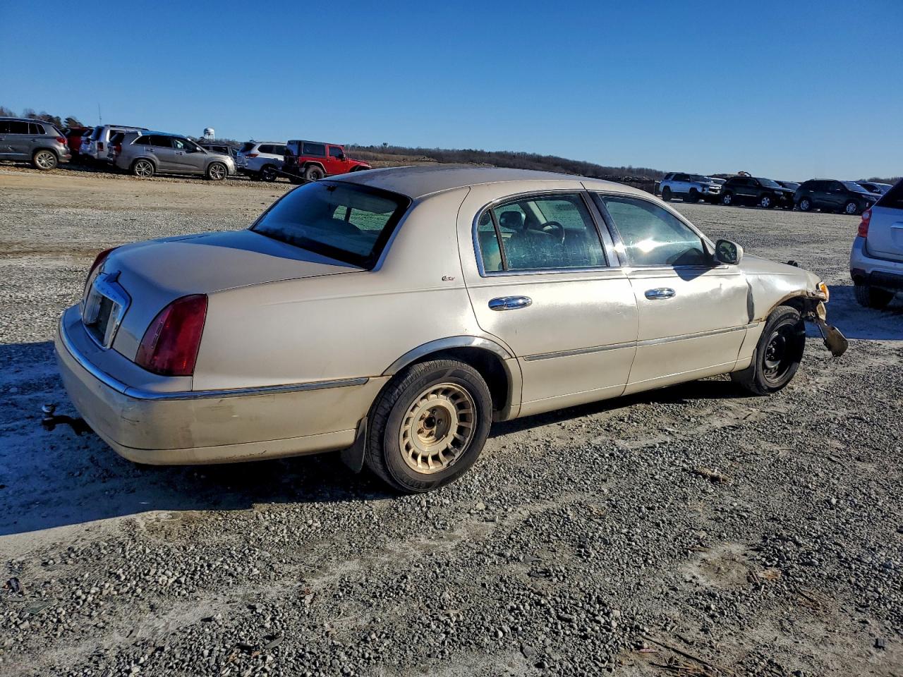 2000 LINCOLN TOWN CAR CARTIER photo 3