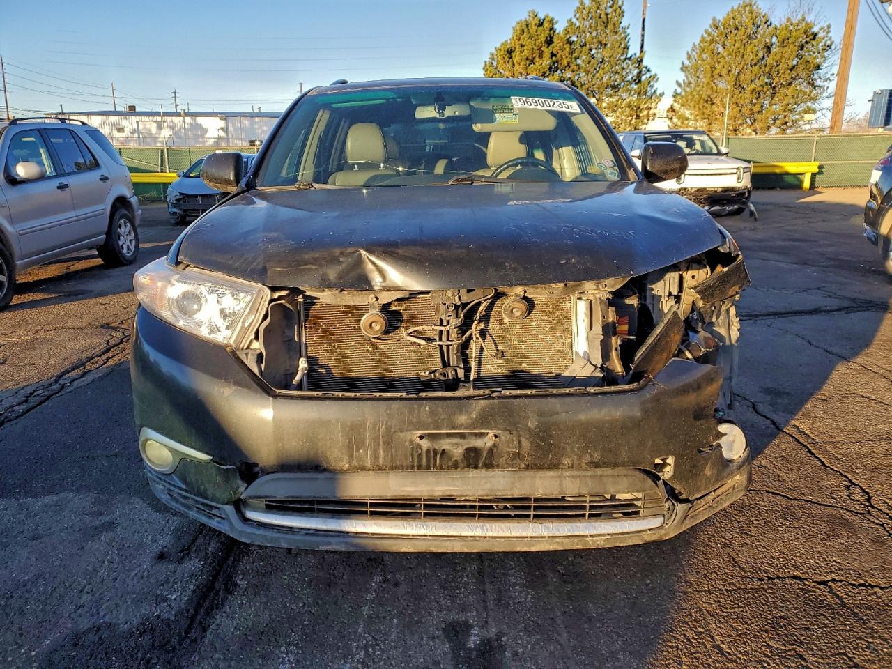 2012 TOYOTA HIGHLANDER BASE photo 5