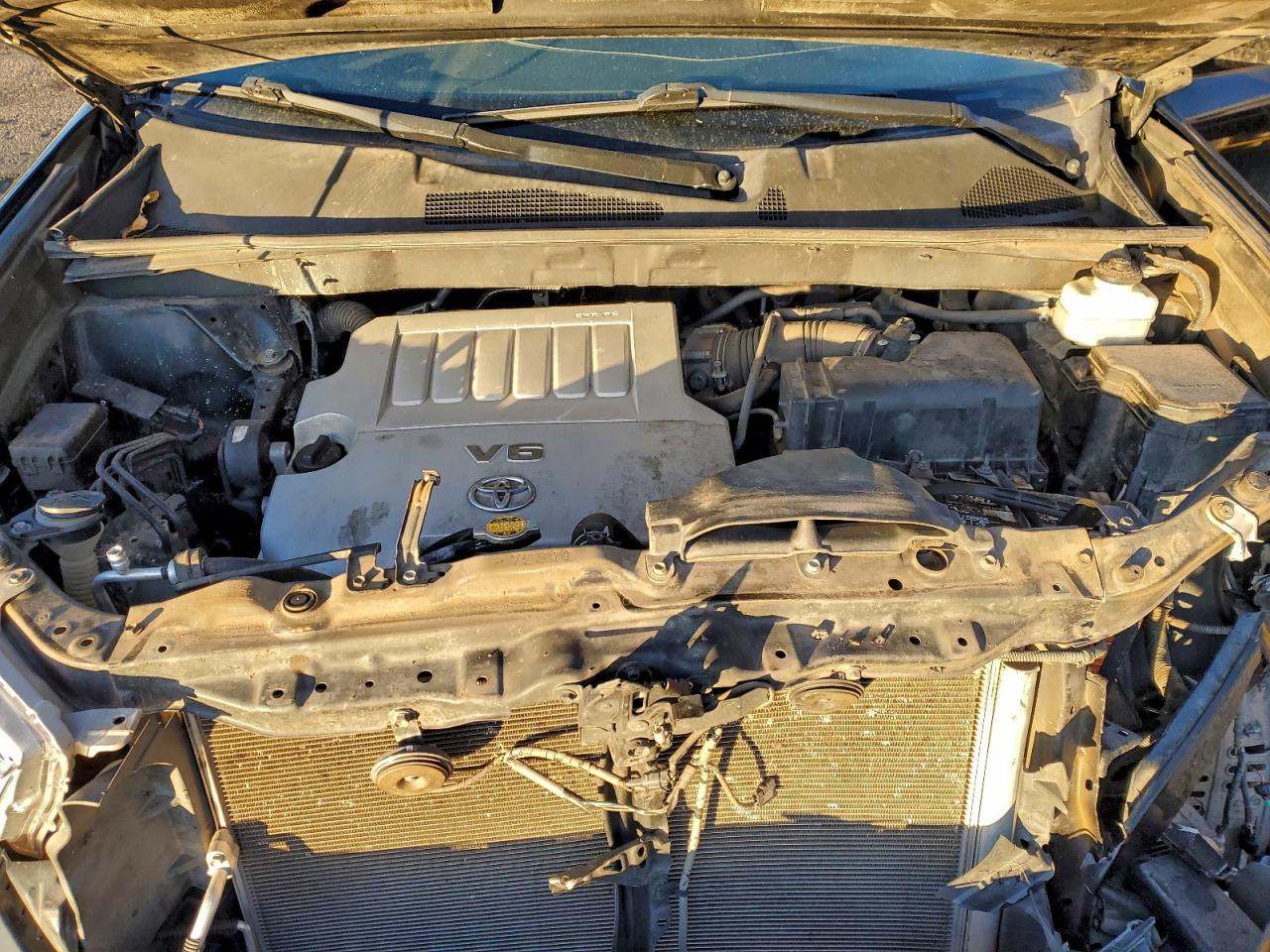 2012 TOYOTA HIGHLANDER BASE photo 12