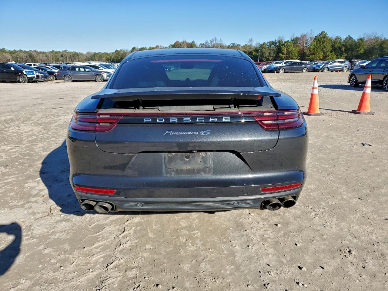 2018 PORSCHE PANAMERA 4S photo 6