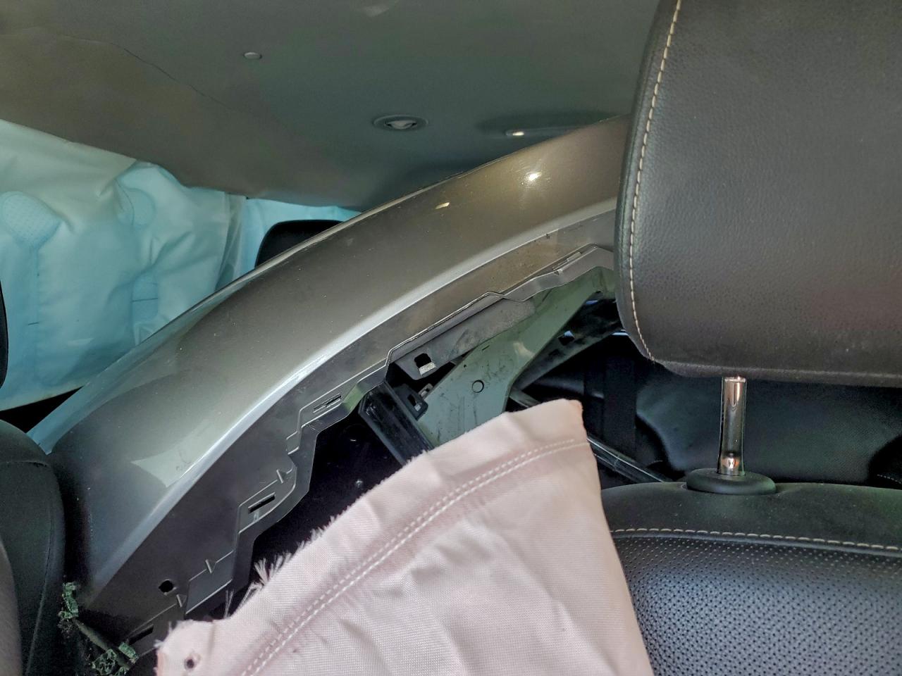 2023 GMC ACADIA SLT photo 10