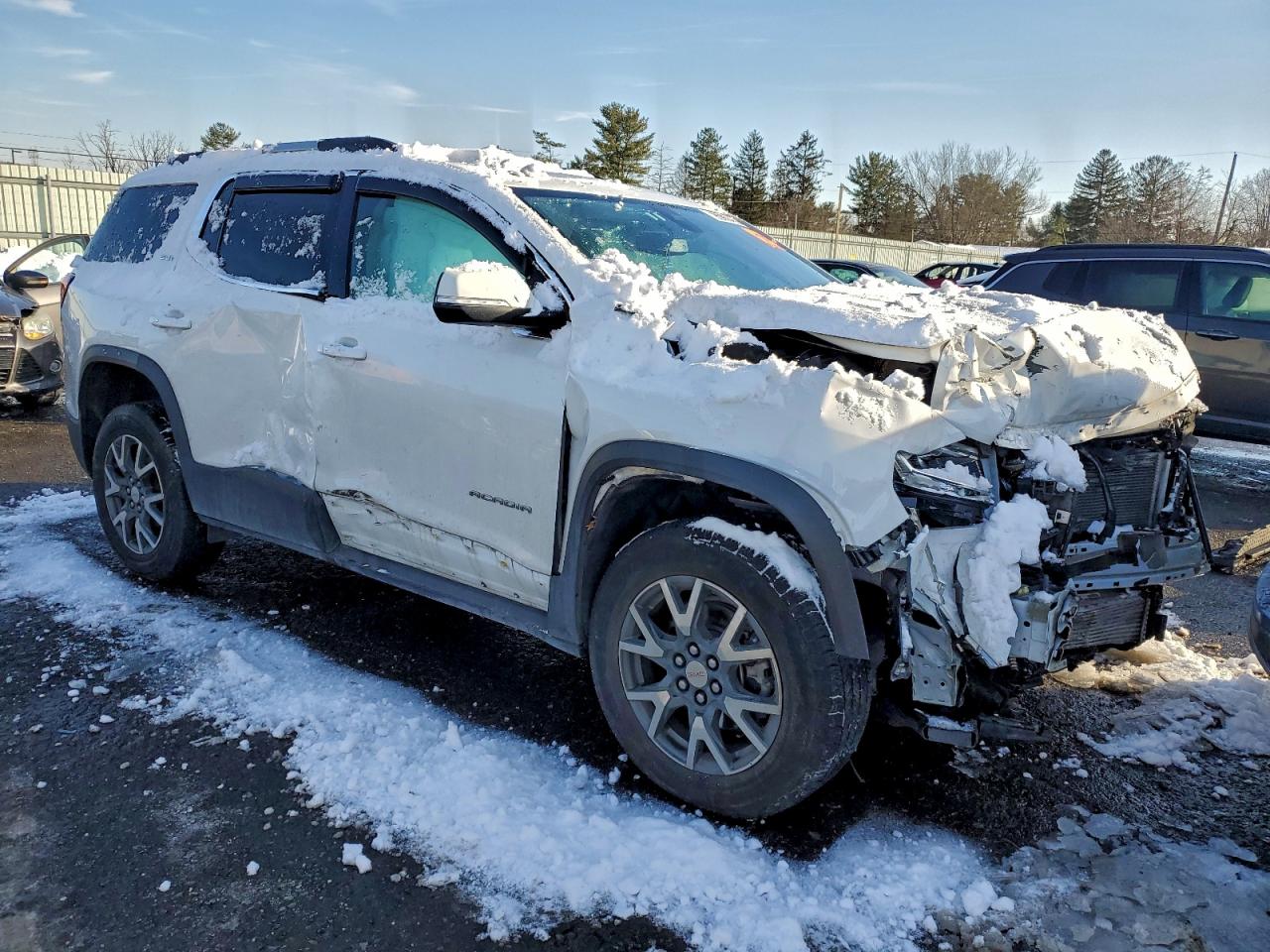 2023 GMC ACADIA SLT photo 4