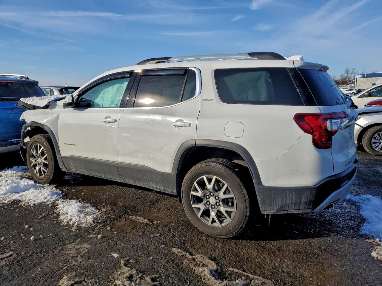 2023 GMC ACADIA SLT photo 2