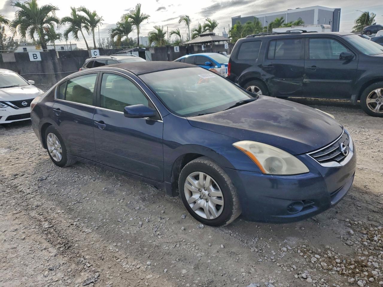 2012 NISSAN ALTIMA BASE photo 4