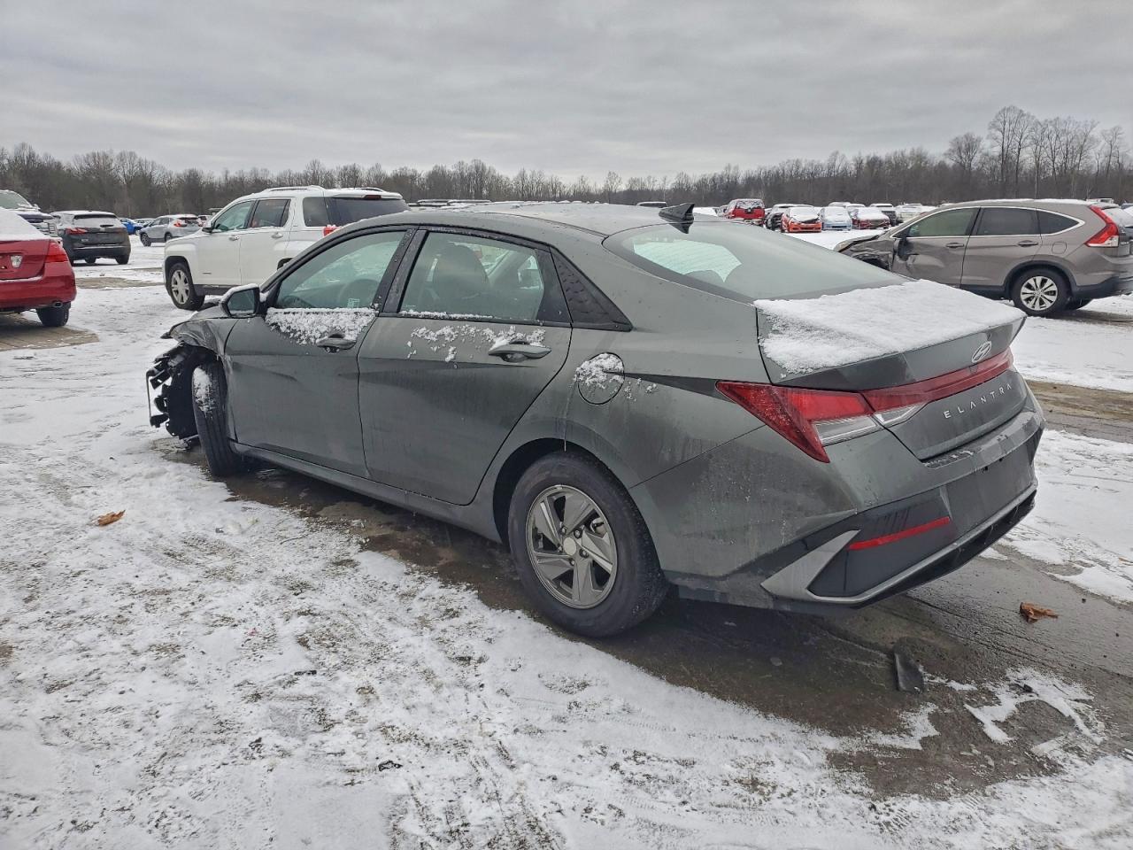 2025 HYUNDAI ELANTRA SE photo 2