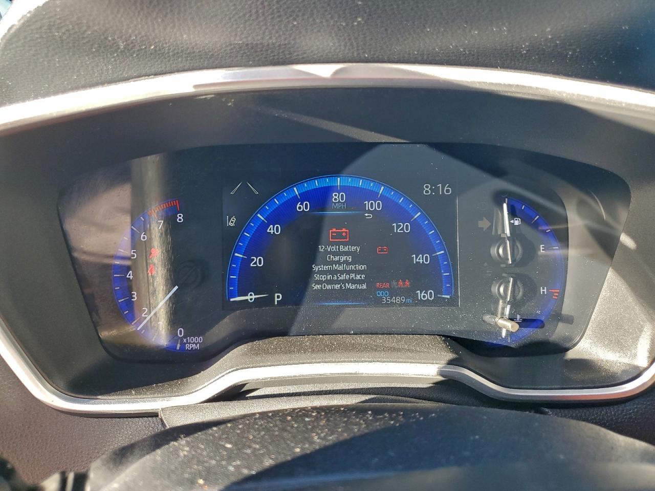 2022 TOYOTA COROLLA CROSS XLE photo 9
