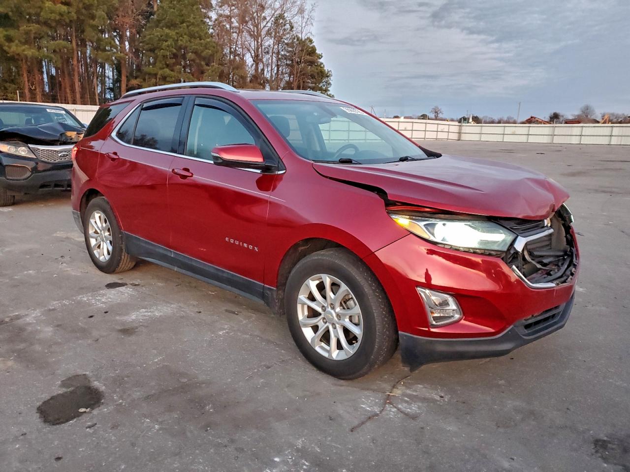 2018 CHEVROLET EQUINOX LT photo 4