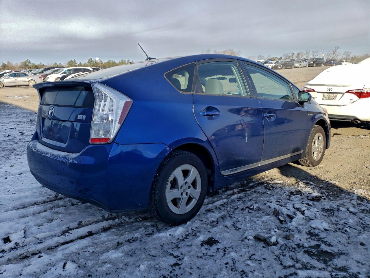 2010 TOYOTA PRIUS photo 3