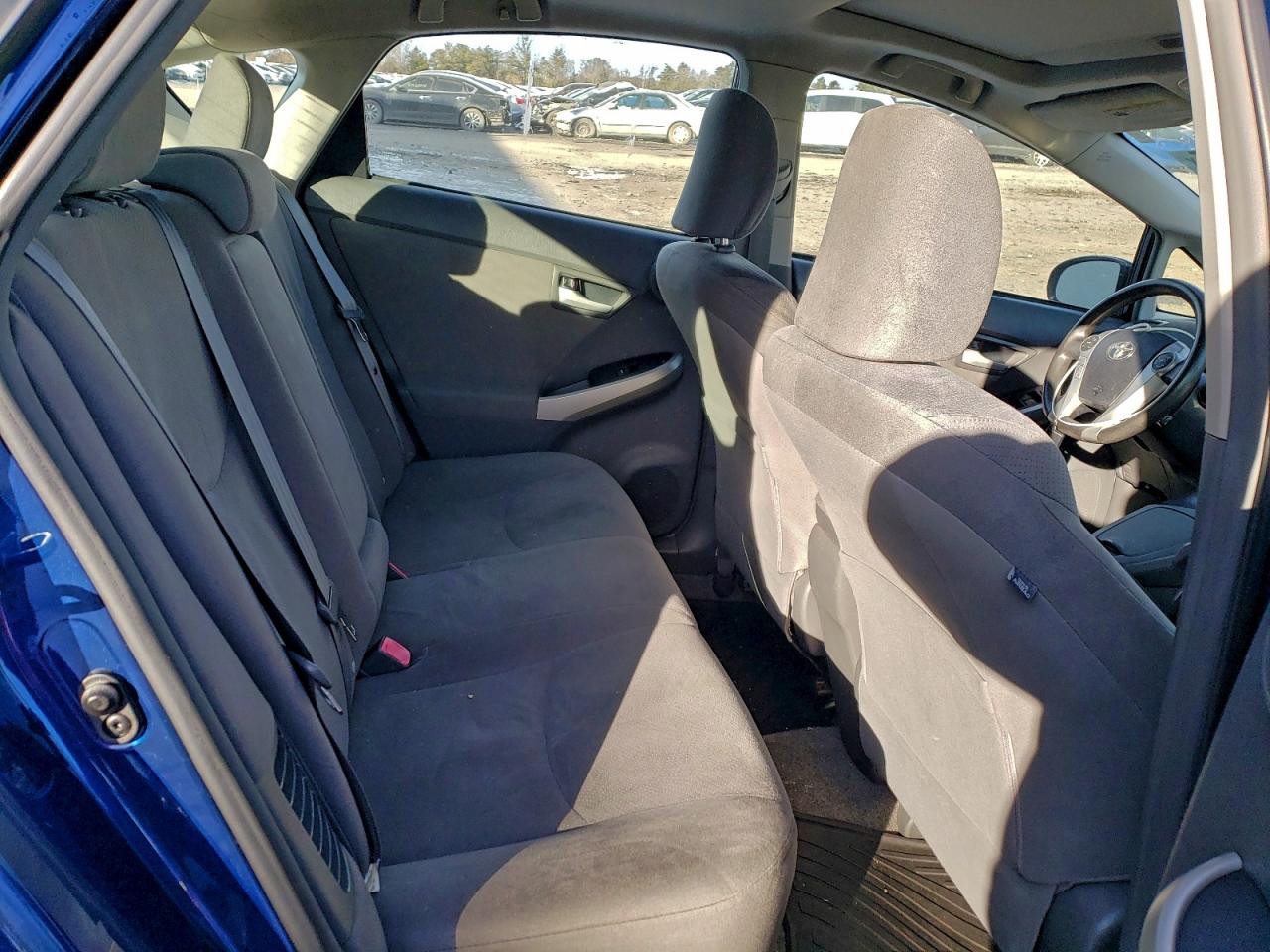 2010 TOYOTA PRIUS photo 10