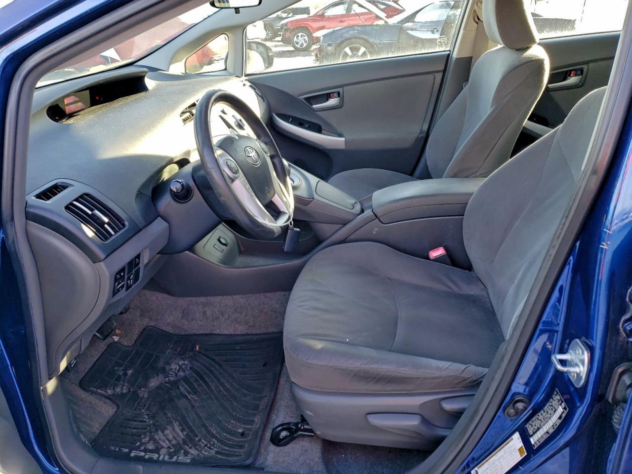 2010 TOYOTA PRIUS photo 7