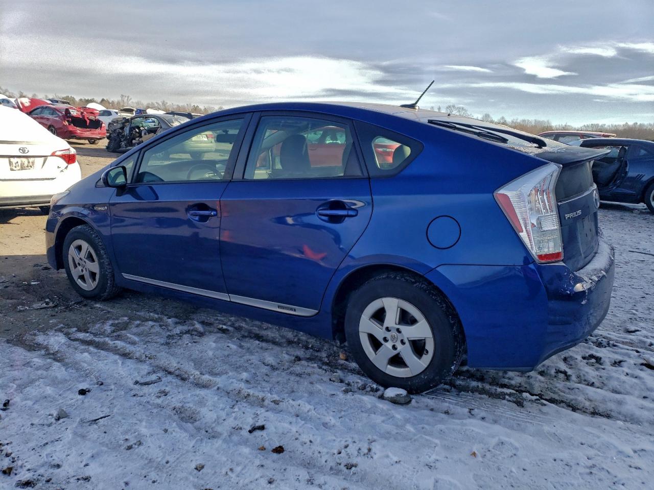 2010 TOYOTA PRIUS photo 2