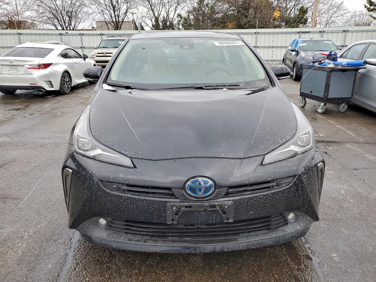 2019 TOYOTA PRIUS photo 5
