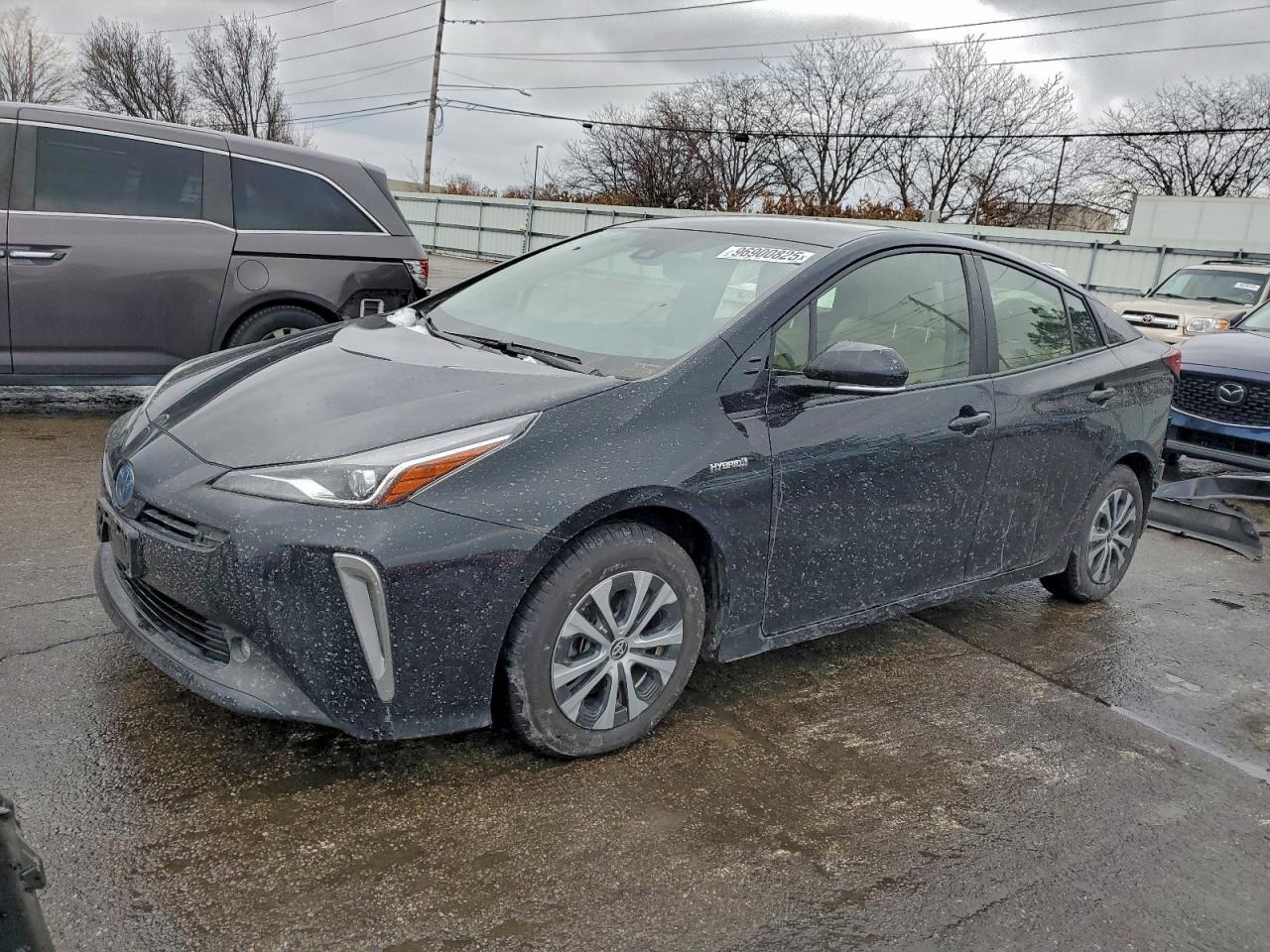 2019 TOYOTA PRIUS