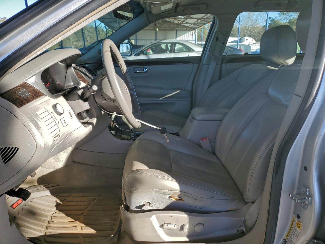 2009 CADILLAC DTS photo 7