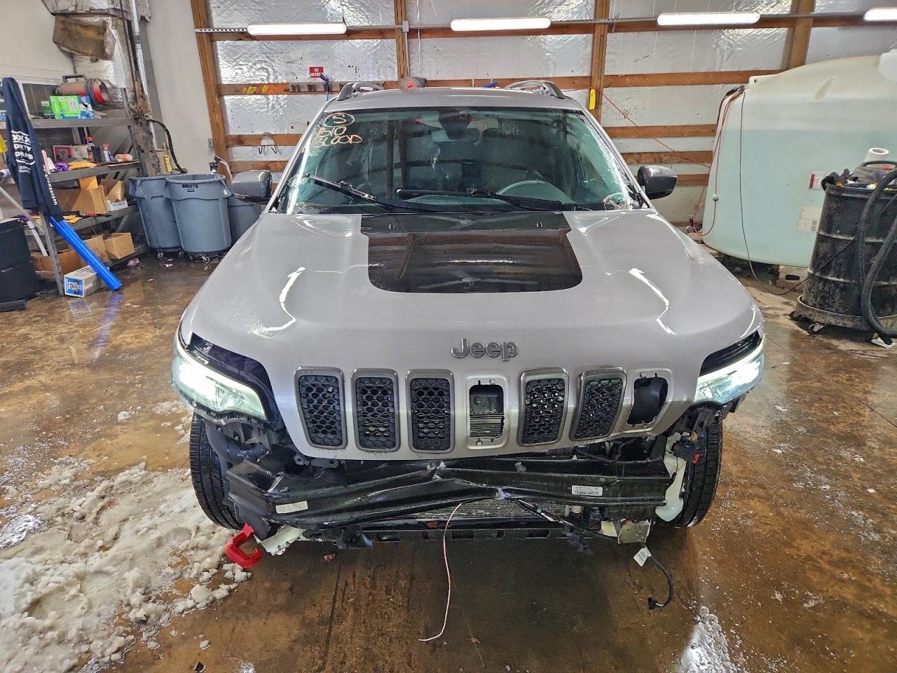 2019 JEEP CHEROKEE TRAILHAWK photo 9