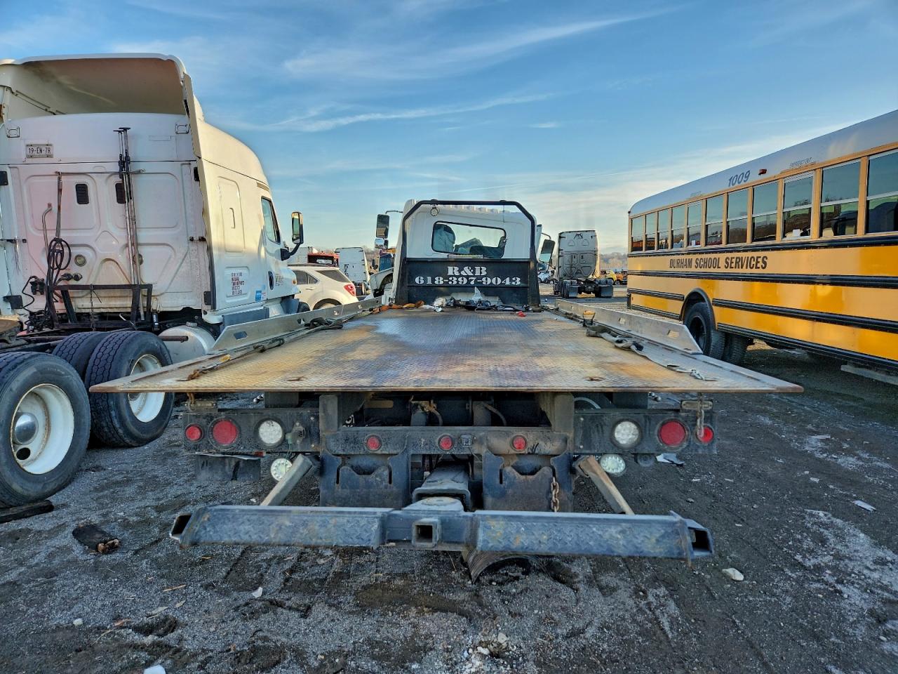 2017 HINO 258/268 ROLLBACK TRUCK photo 6