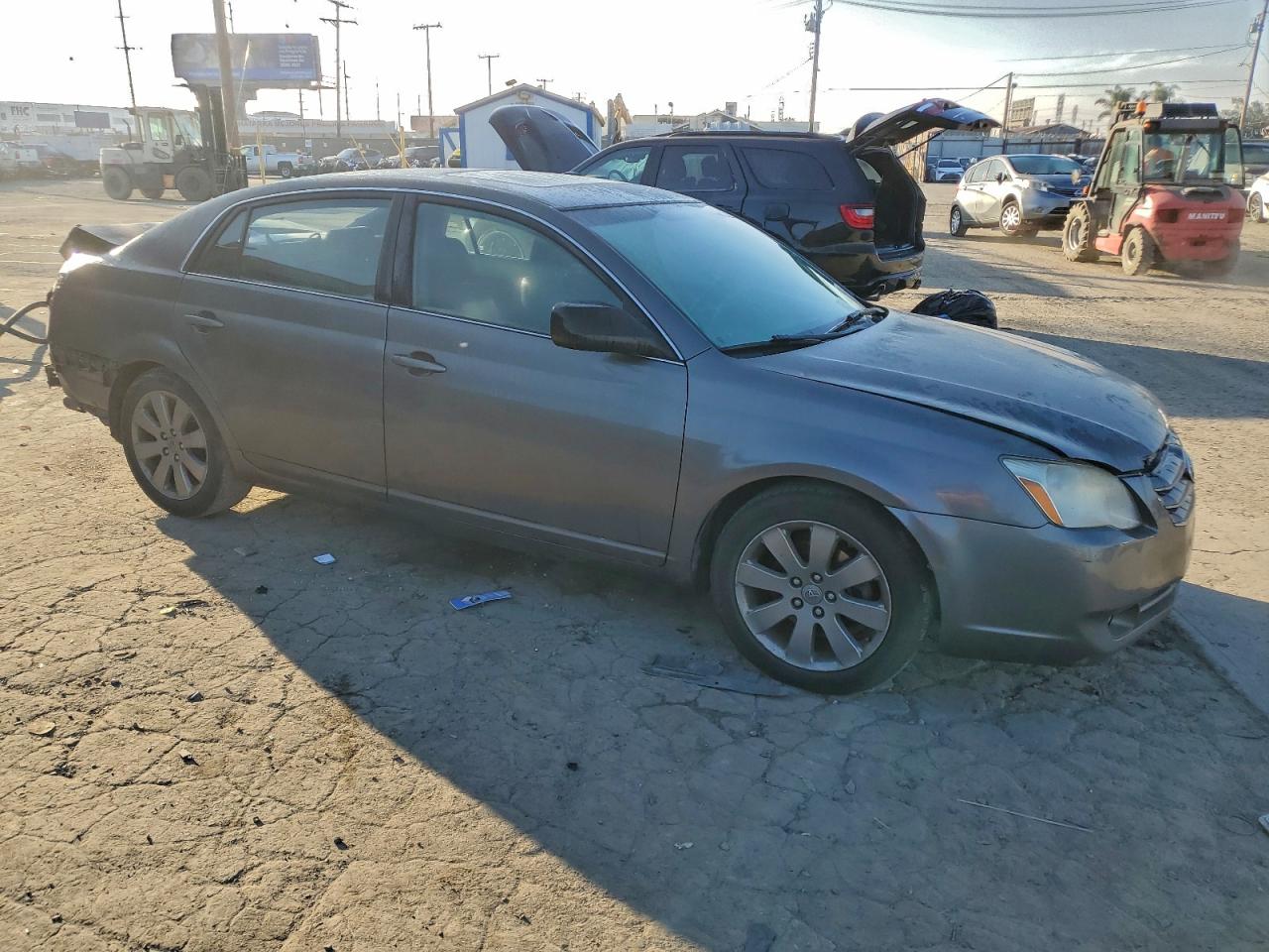 2005 TOYOTA AVALON XL photo 4