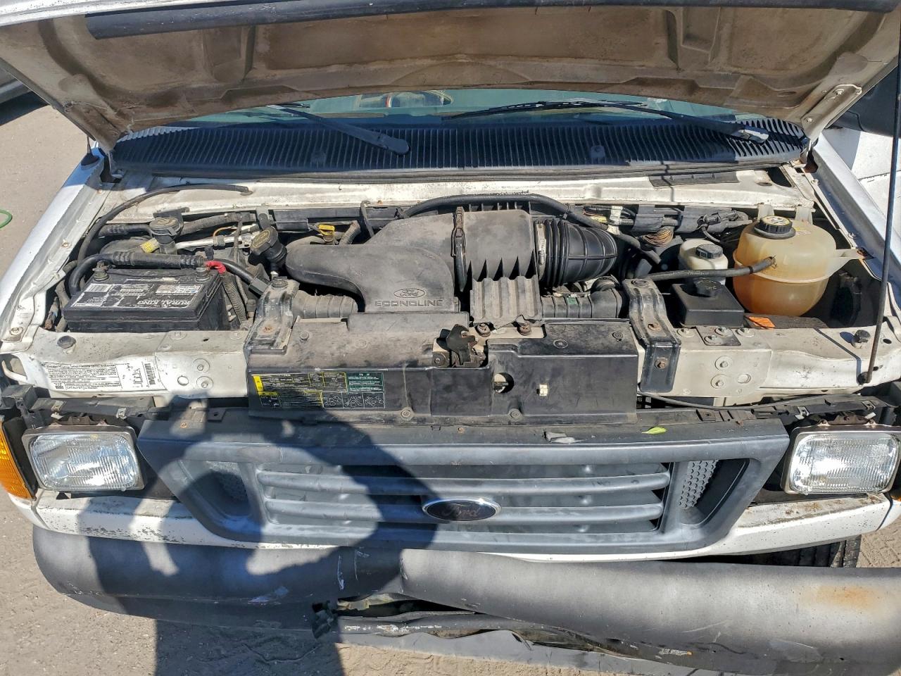 2003 FORD E250 DELIVERY VAN photo 11