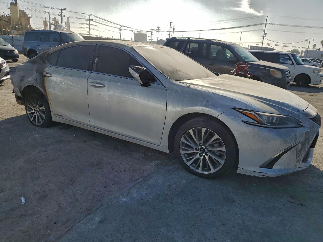 2021 LEXUS ES 300H photo 4