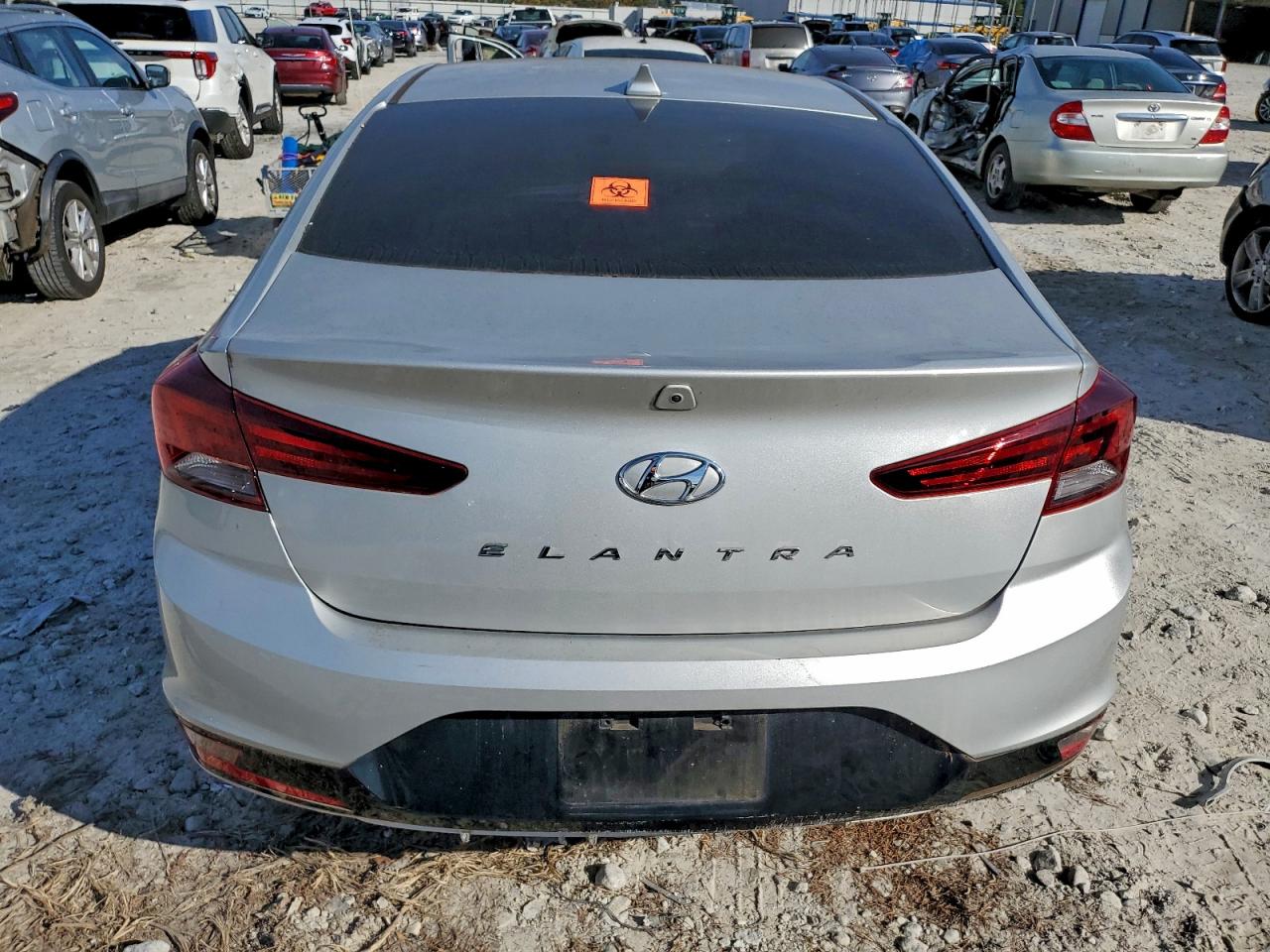 2019 HYUNDAI ELANTRA SEL photo 11