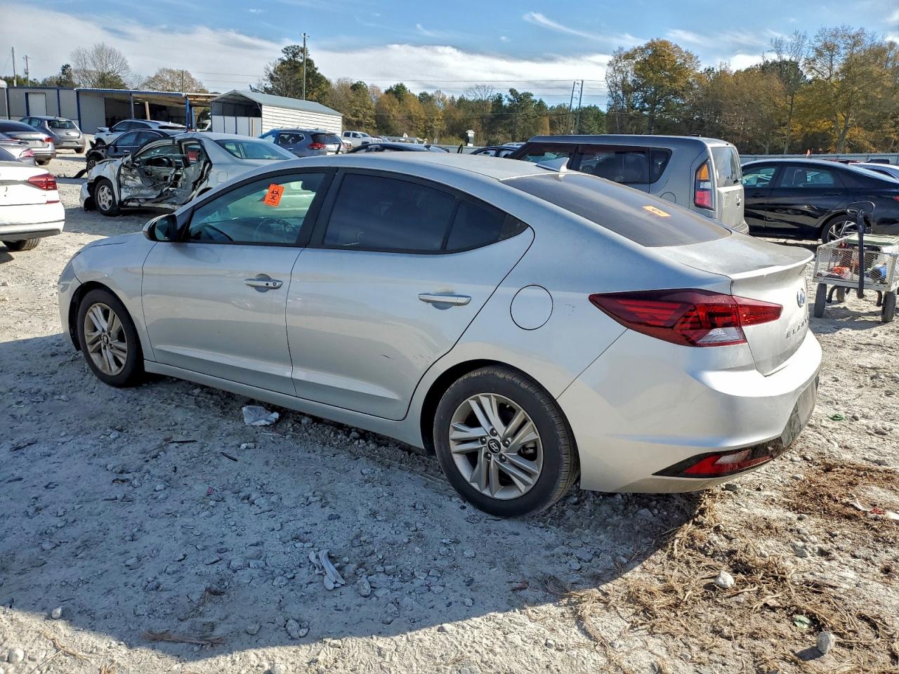 2019 HYUNDAI ELANTRA SEL photo 3