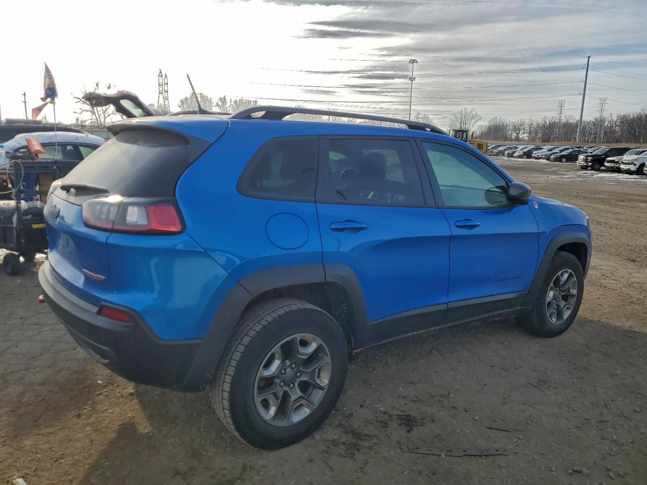 2019 JEEP CHEROKEE TRAILHAWK photo 3