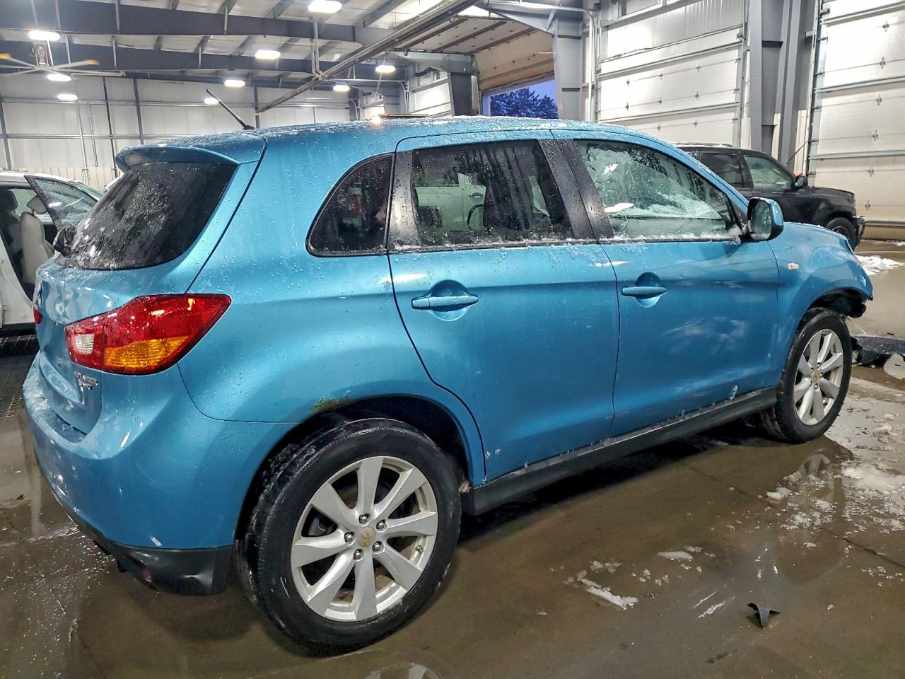 2013 MITSUBISHI OUTLANDER SPORT ES photo 3