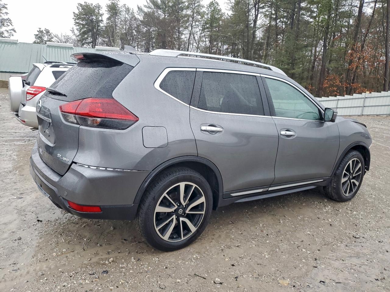2020 NISSAN ROGUE S photo 5
