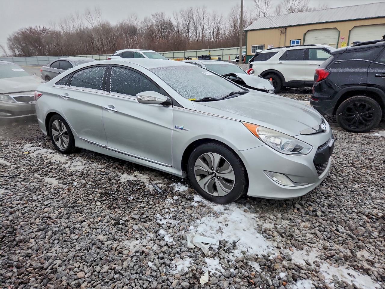2013 HYUNDAI SONATA HYBRID photo 4