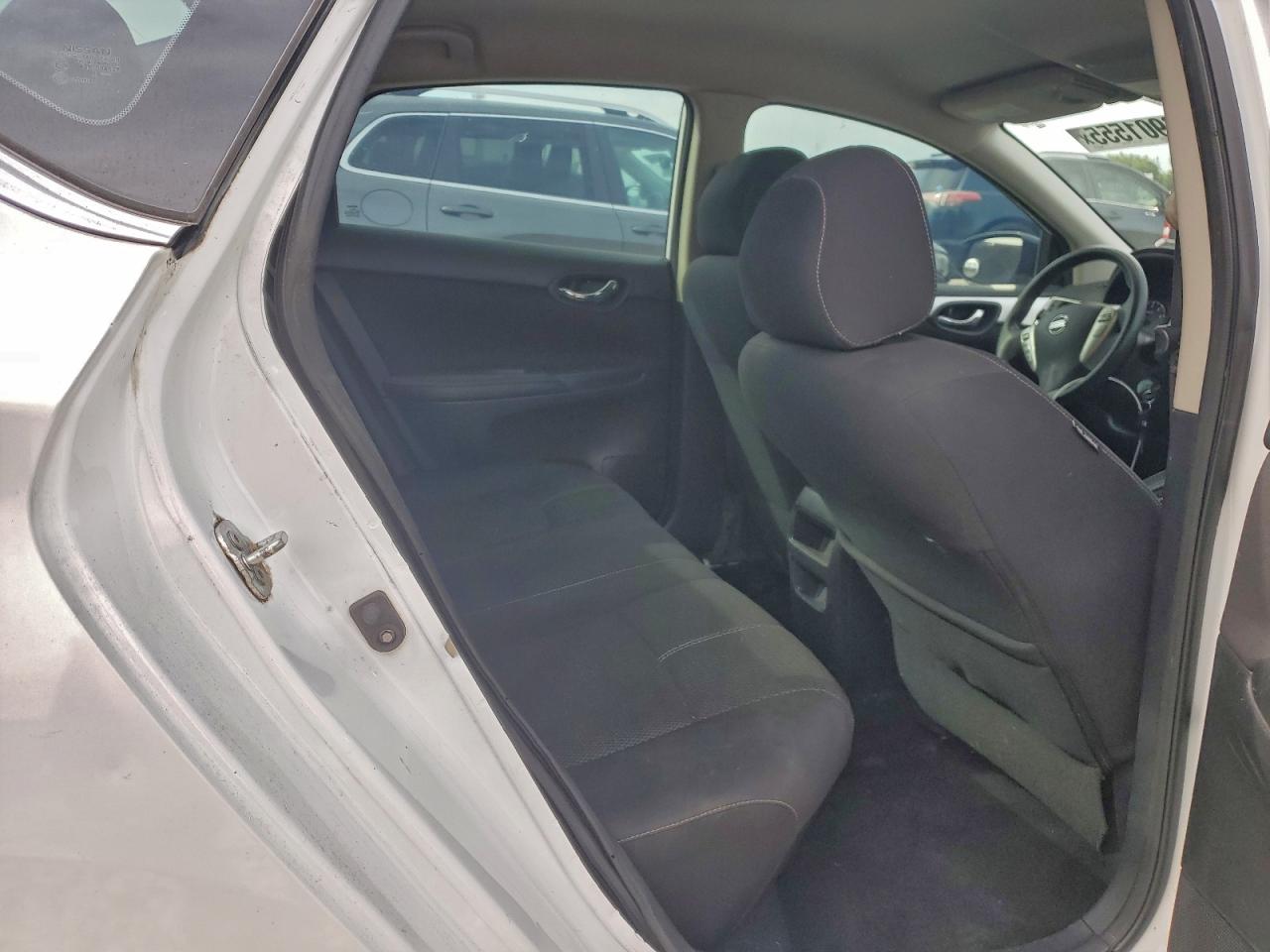 2016 NISSAN SENTRA S photo 10