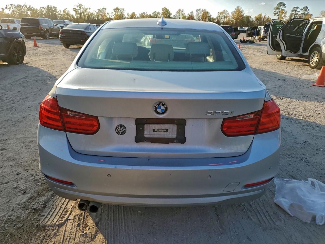 2015 BMW 328 I photo 16