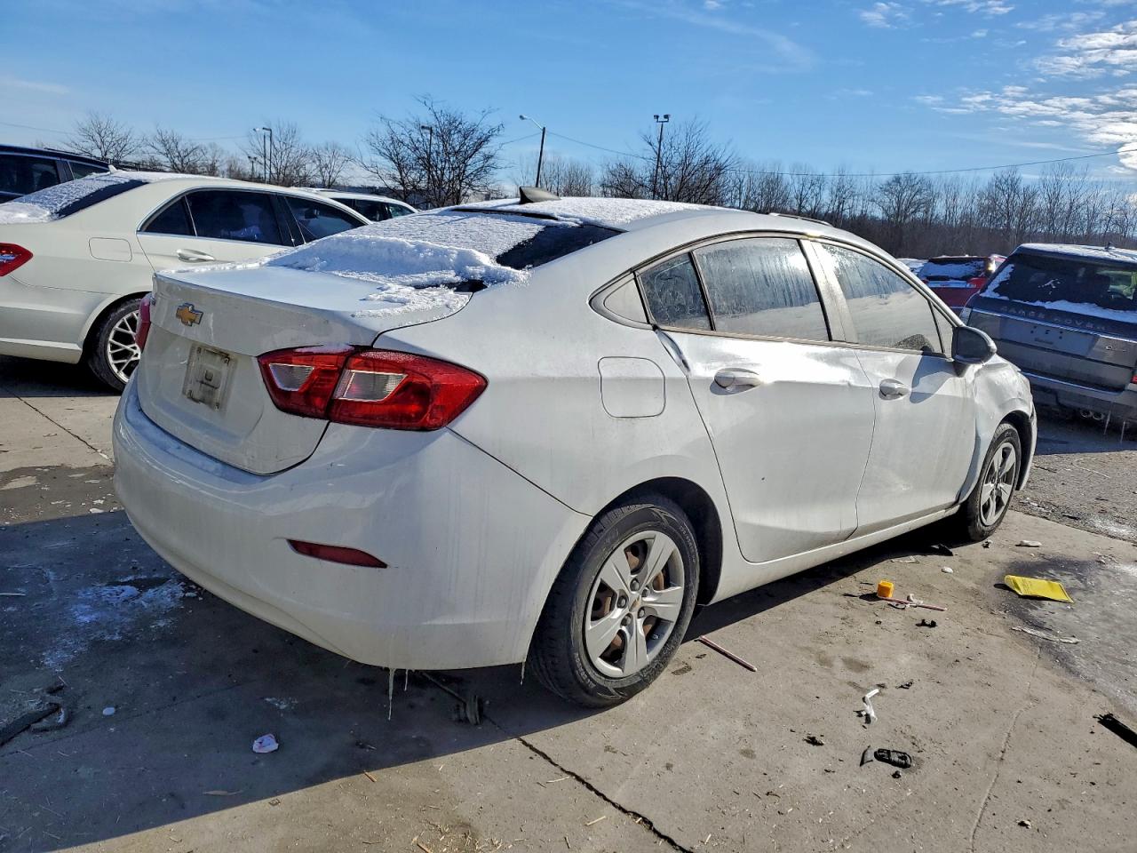 2017 CHEVROLET CRUZE LS photo 3