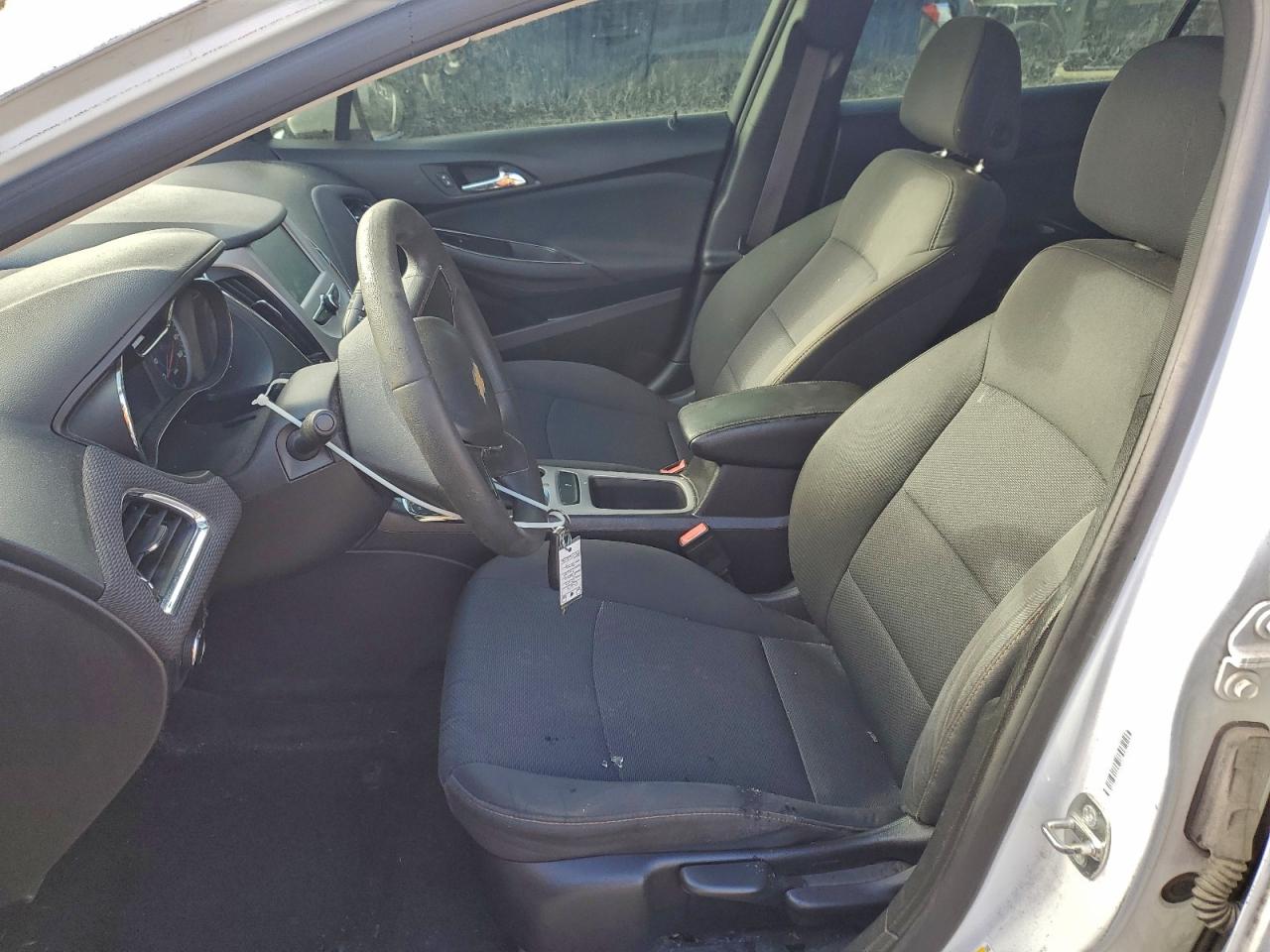 2017 CHEVROLET CRUZE LS photo 7