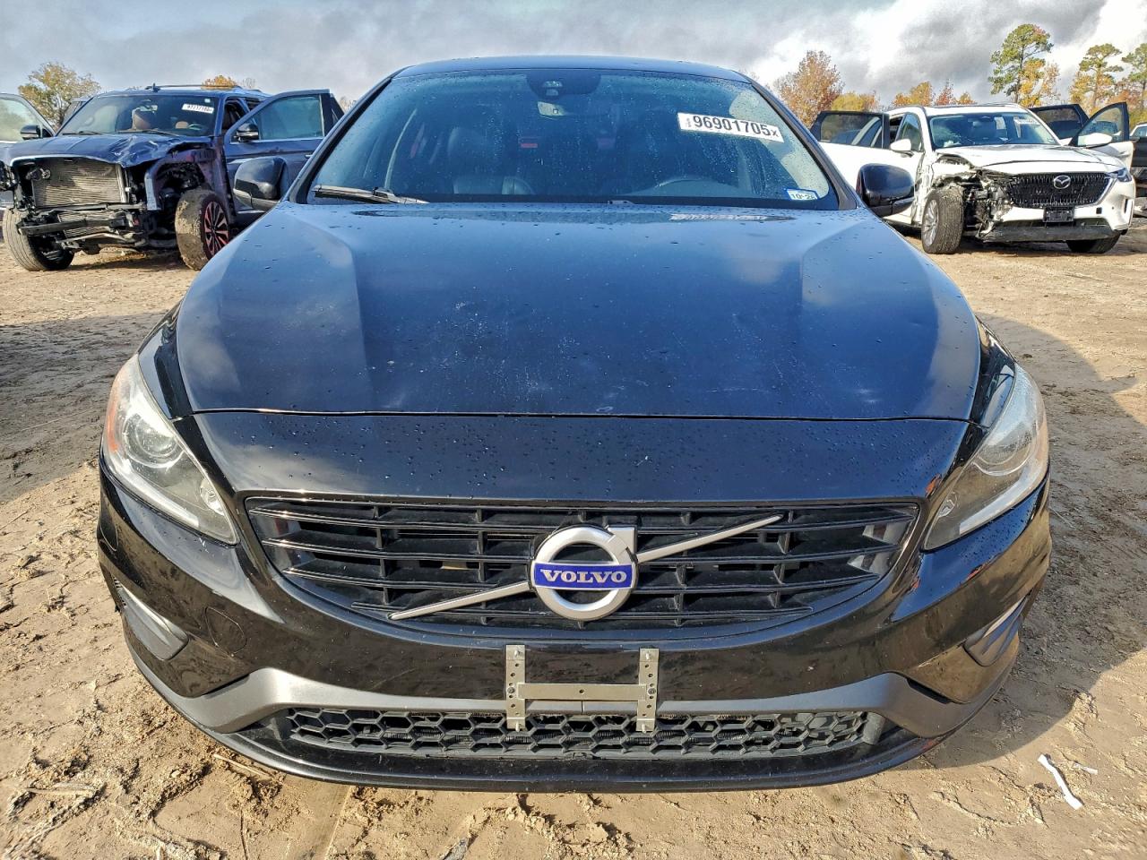 2017 VOLVO S60 photo 5