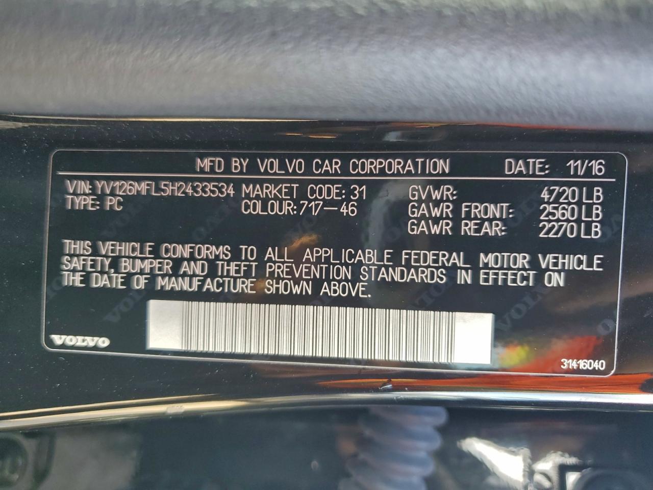 2017 VOLVO S60 photo 12