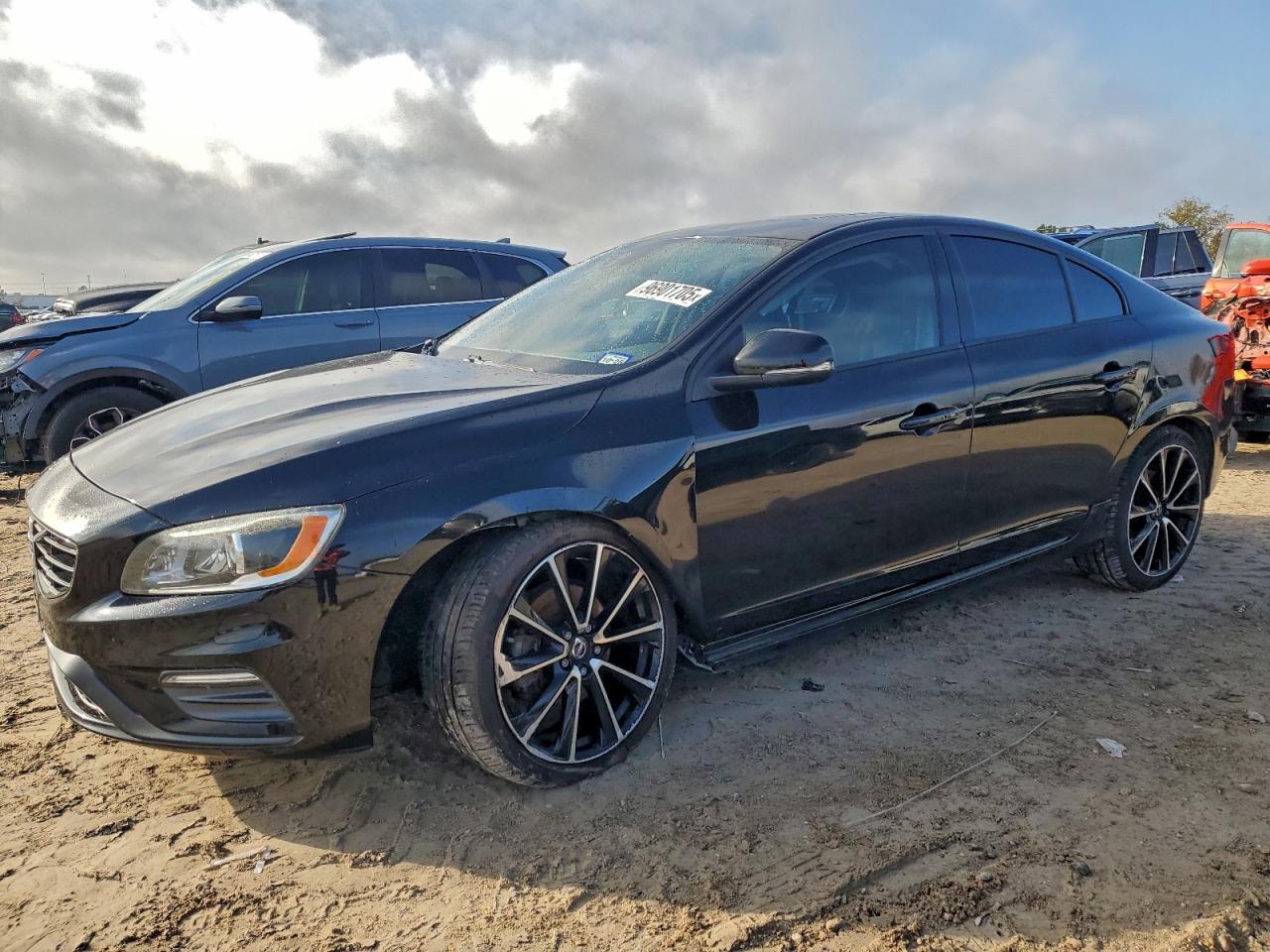 2017 VOLVO S60