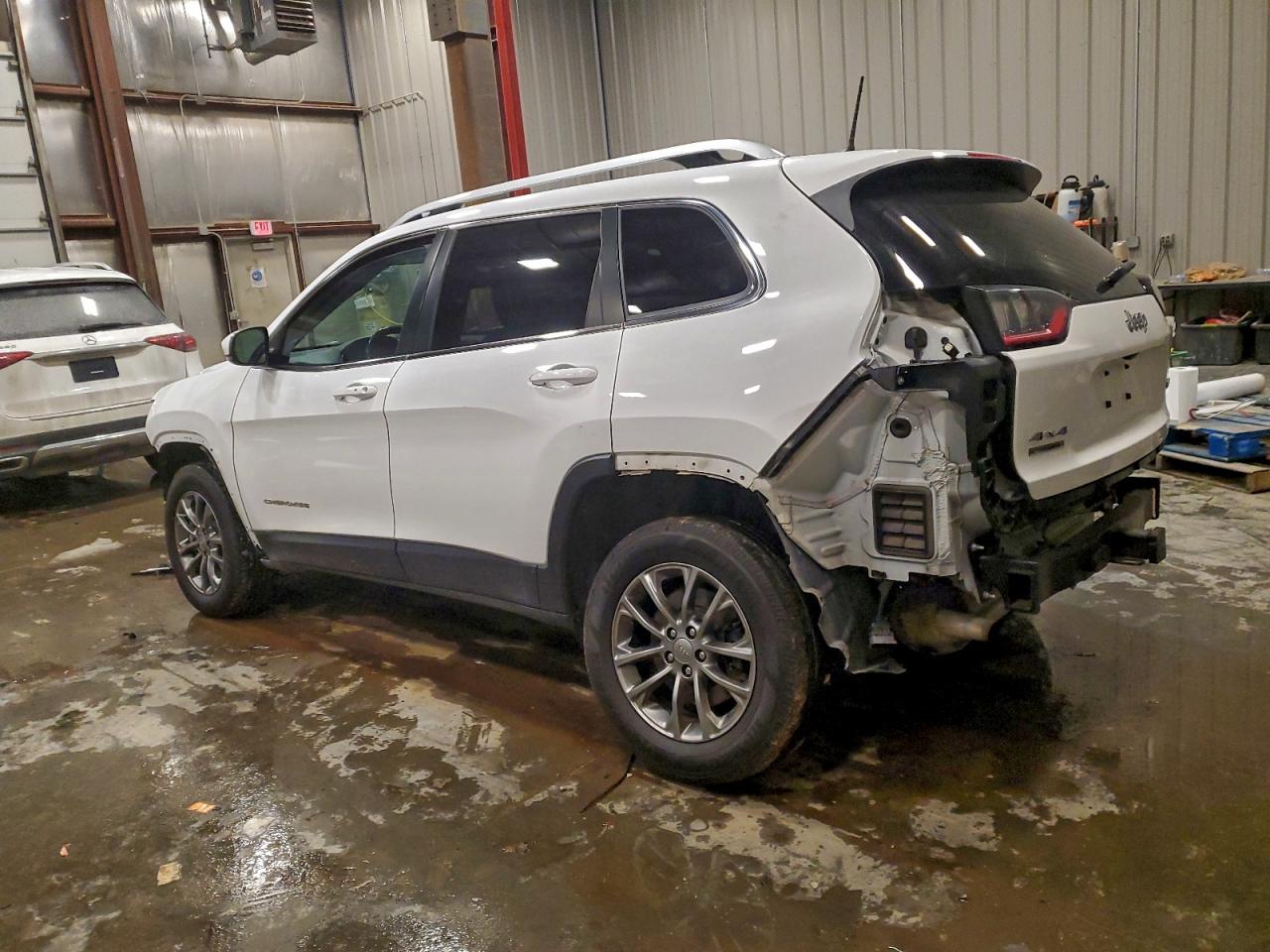 2021 JEEP CHEROKEE LATITUDE LUX photo 3