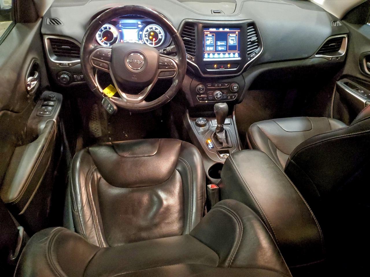 2021 JEEP CHEROKEE LATITUDE LUX photo 15