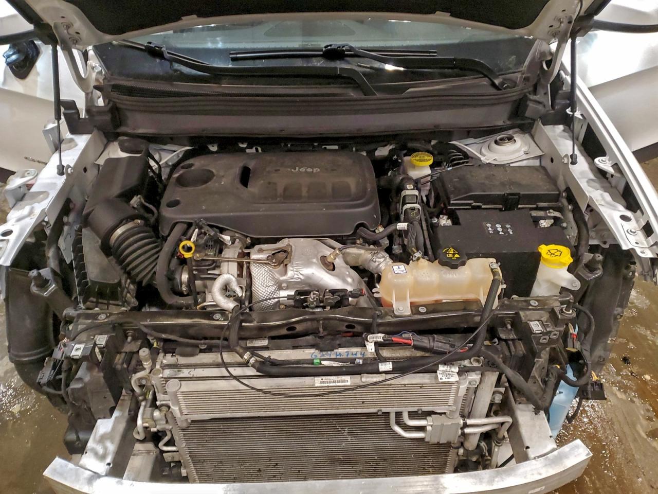 2021 JEEP CHEROKEE LATITUDE LUX photo 21