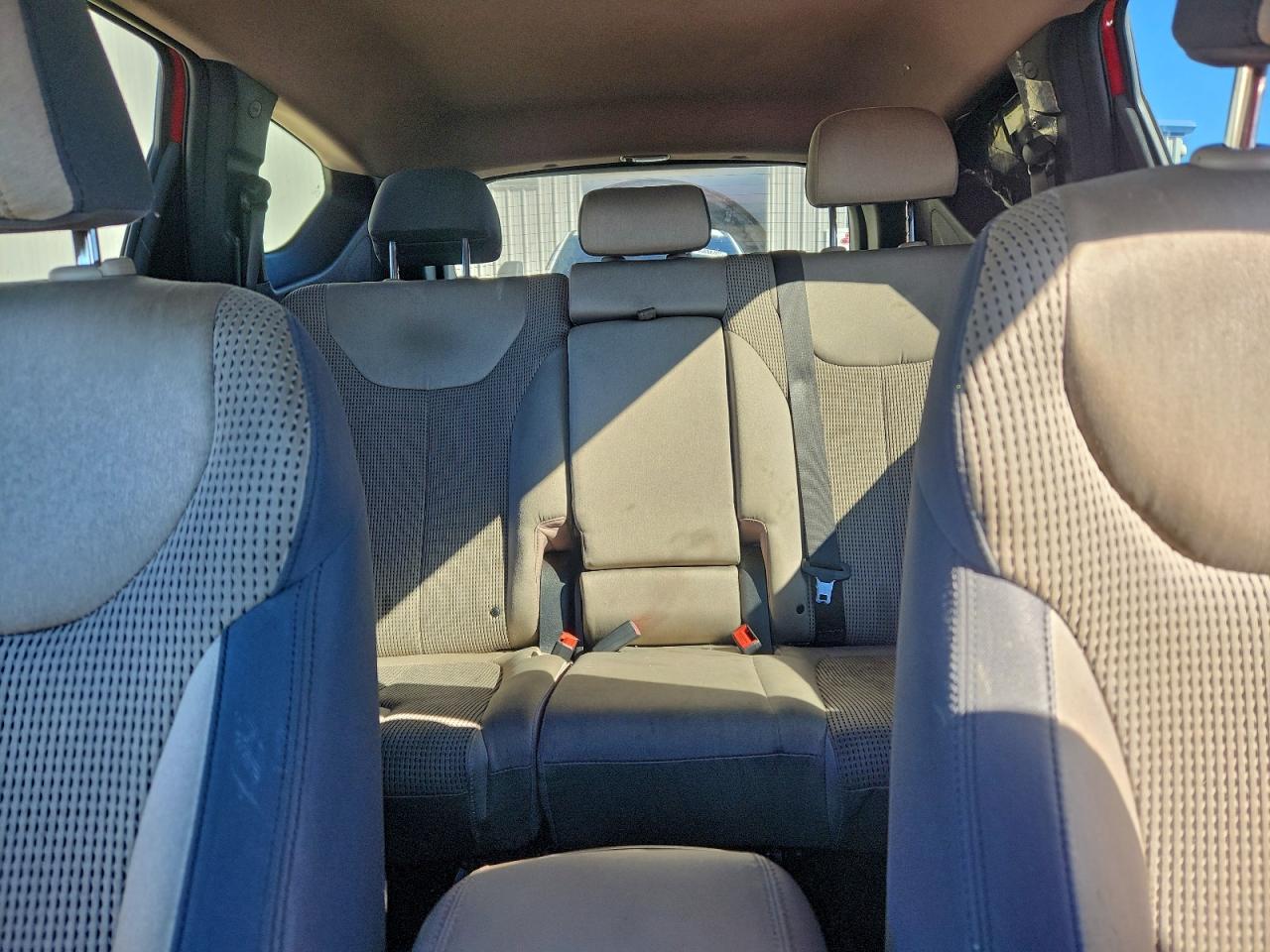 2019 HYUNDAI SANTA FE SEL photo 28