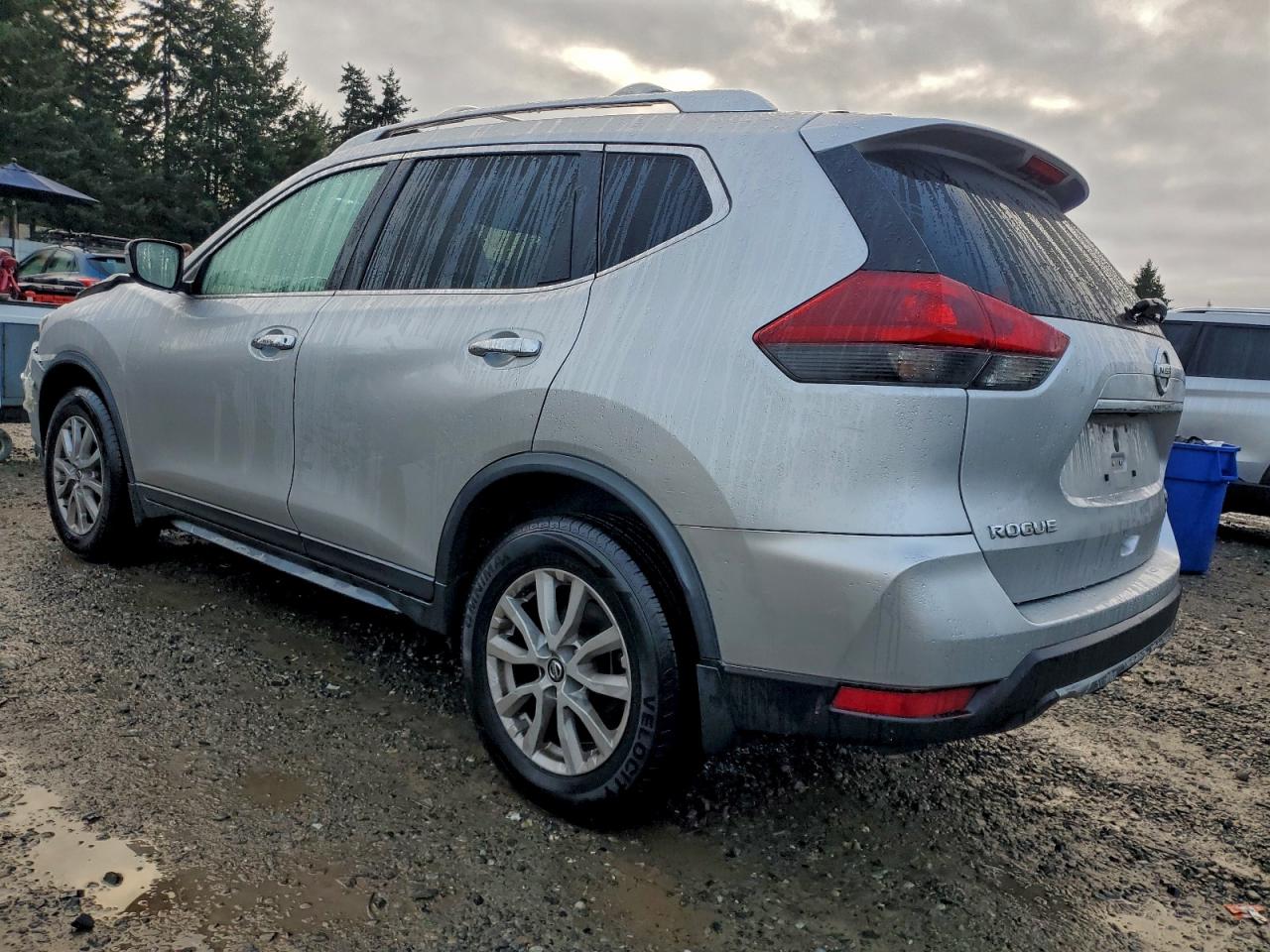 2019 NISSAN ROGUE S photo 3