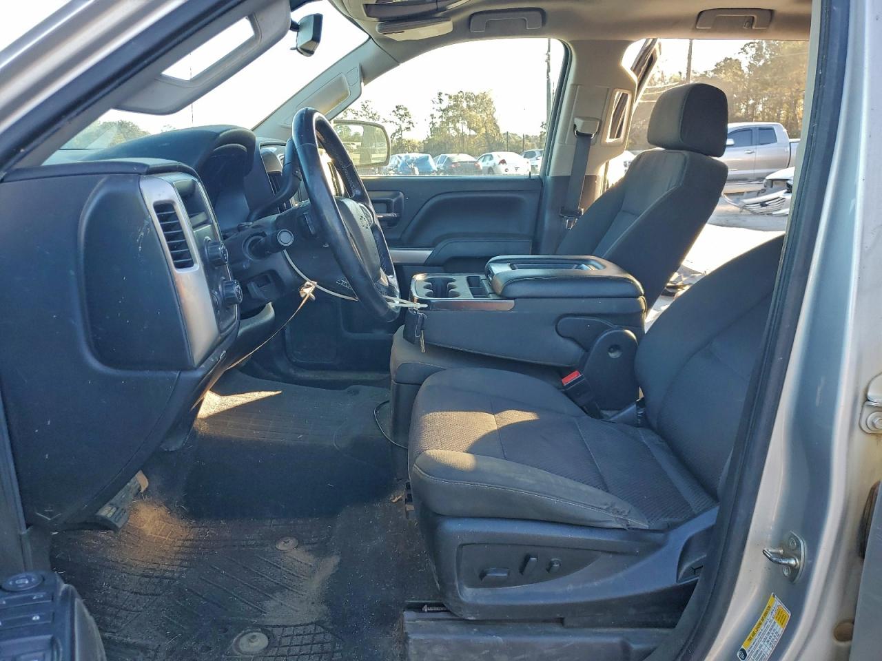 2018 CHEVROLET SILVERADO K1500 LT photo 13
